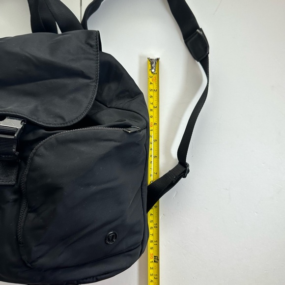 Lululemon Rucksack Carry Onward Mini Black Backpack Bag 12x10.5 Inch - Picture 12 of 16